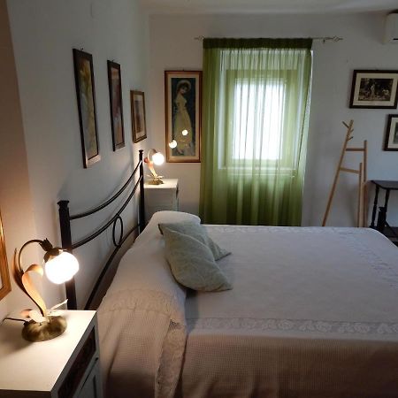 Il Gelsomino Bed & Breakfast Frasso Sabino ภายนอก รูปภาพ