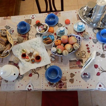 Il Gelsomino Bed & Breakfast Frasso Sabino ภายนอก รูปภาพ